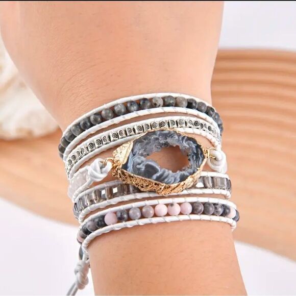 Boho Beaded Wrap Bracelet Faux leather and Agate Slice NEW - Picture 3 of 4